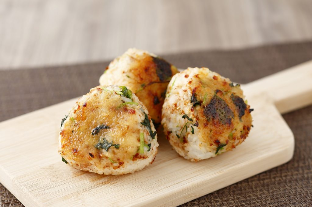 焼きおにぎり　かつおふりかけ